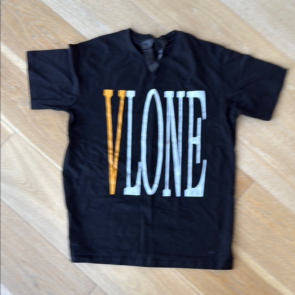 VLONE Black Short Sleeve Tee with Bold Graphic Print